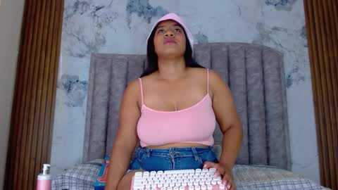 Mamasita online show from 03-11-25, 08:09