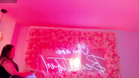  K E N D R A  online show from 04-04-26, 02:43