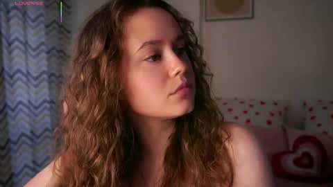 Kira online show from 06-26-26, 01:10