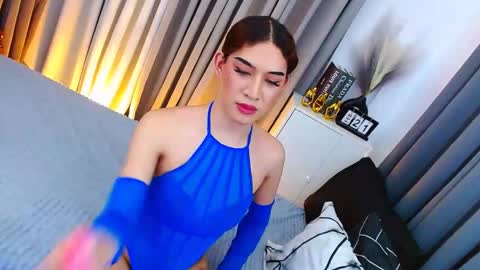 Kendra online show from 02-21-25, 09:34