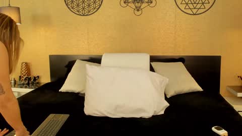 KENDRA online show from 01-25-25, 04:34