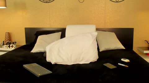 KENDRA online show from 01-26-25, 01:09