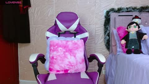 Snapshot of kendrapotter chatting on 12-13-25, 07:53 KENDRAPOTTER online show from 12-13-25, 07:53