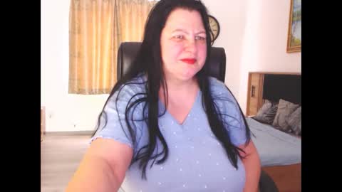 Snapshot of kendrasecrets chatting on 02-01-26, 01:31 Kendra online show from 02-01-26, 01:31
