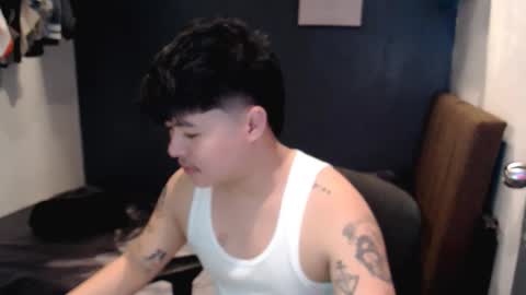 Snapshot of kenhotline911 chatting on 12-01-25, 07:35 ken online show from 12-01-25, 07:35