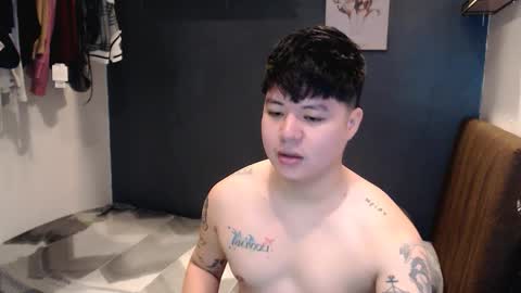 Snapshot of kenhotline911 chatting on 12-23-25, 06:33 ken online show from 12-23-25, 06:33