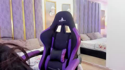 keniavelvet  online show from 02-05-26, 02:00