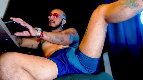 Snapshot of kenllyhot chatting on 01-04-25, 11:17 Kenlly online show from 01-04-25, 11:17