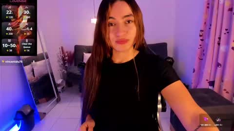 Snapshot of kennawells_ chatting on 09-25-25, 08:23 kenna online show from 09-25-25, 08:23