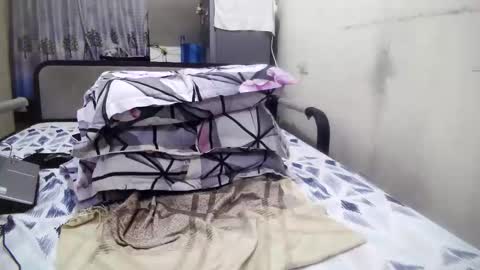 jeanny online show from 11-20-25, 01:44