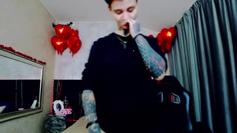 Sellena and Kenny online show from 02-03-26, 06:46