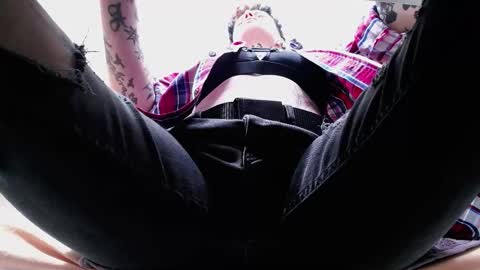 Snapshot of kennyvibe chatting on 03-27-26, 06:40 kennyvibe online show from 03-27-26, 06:40