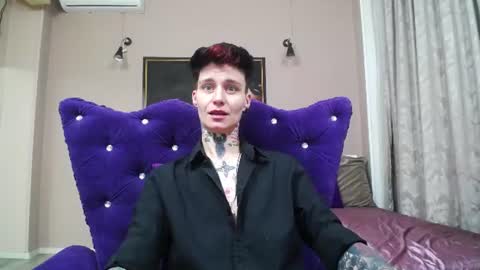 Snapshot of kennyvibe chatting on 06-16-26, 07:00 kennyvibe online show from 06-16-26, 07:00