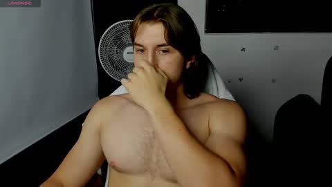 Snapshot of kent_rushell chatting on 10-14-25, 02:23 kent_rushell online show from 10-14-25, 02:23