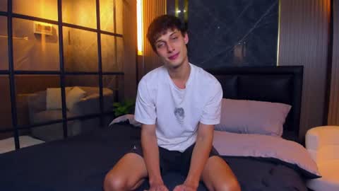 Peter     online show from 06-17-26, 07:04