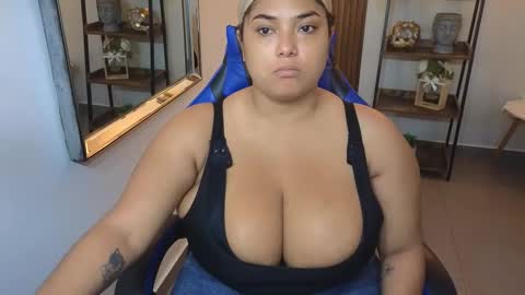 Snapshot of kenya_buhle chatting on 03-12-26, 12:00 Kenya Buhle online show from 03-12-26, 12:00