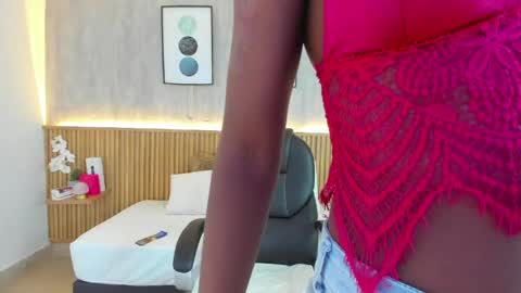 Snapshot of kenya_stone_ chatting on 04-22-26, 07:48 kenya online show from 04-22-26, 07:48