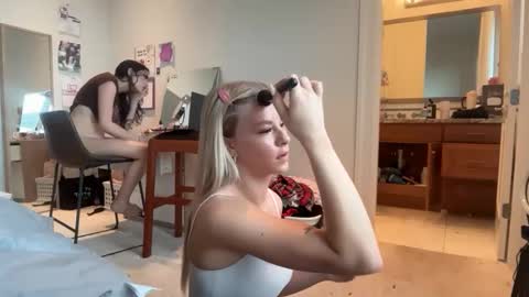 Snapshot of kenziesmithh chatting on 01-13-26, 06:24 kenziesmithh online show from 01-13-26, 06:24