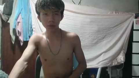 Snapshot of kenzy931455 chatting on 06-06-26, 03:50 kenzy931455 online show from 06-06-26, 03:50