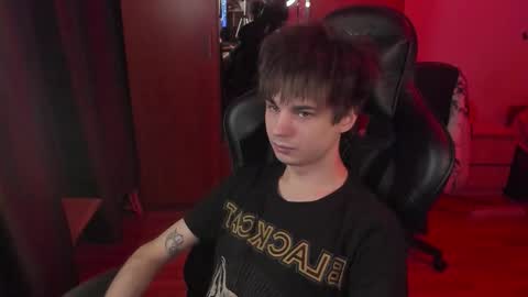 Looking for a moderator I PVT IS OPEN online show from 02-19-26, 03:08