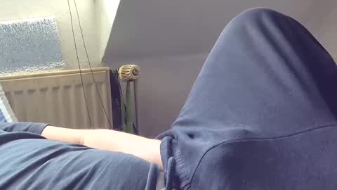 kermit2204 online show from 09-28-25, 12:21