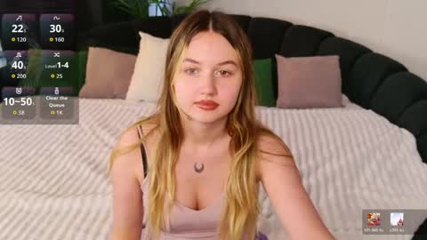 Snapshot of kerry_mell chatting on 05-15-26, 01:18 kerry_mell online show from 05-15-26, 01:18