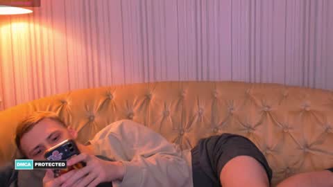 Snapshot of kerry_slay chatting on 01-23-25, 01:41 Kerry online show from 01-23-25, 01:41