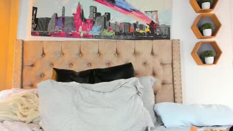 Kery Hillson online show from 03-05-25, 04:24