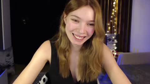 Snapshot of kesha_muah chatting on 01-11-25, 06:01 kesha online show from 01-11-25, 06:01