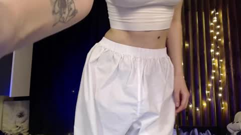 Snapshot of kesha_muah chatting on 01-28-25, 10:56 kesha online show from 01-28-25, 10:56