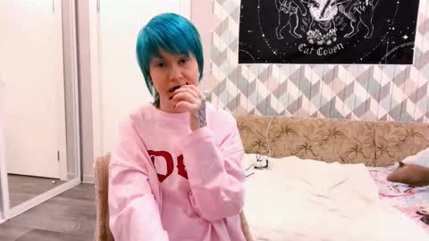 Snapshot of keshakittles chatting on 01-10-26, 11:34 Eva online show from 01-10-26, 11:34