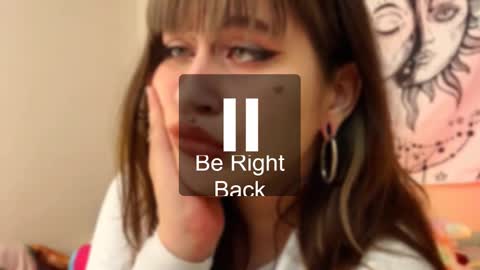 Snapshot of keshamoon chatting on 12-29-24, 06:05 Kesha online show from 12-29-24, 06:05