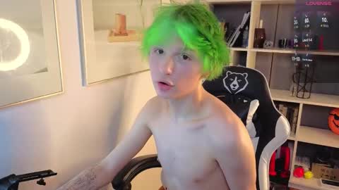 Kessy online show from 11-20-25, 01:39