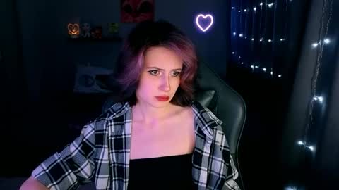 Snapshot of keti_moon chatting on 04-10-26, 07:07 Keti 3 online show from 04-10-26, 07:07