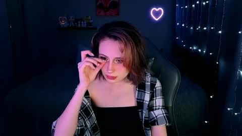 Snapshot of keti_moon chatting on 04-21-26, 06:55 Keti 3 online show from 04-21-26, 06:55