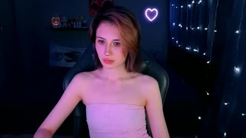 Snapshot of keti_moon chatting on 04-27-26, 06:50 Keti 3 online show from 04-27-26, 06:50