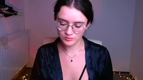 Ketrin online show from 12-22-24, 01:01