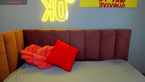 KatrinaKetrin online show from 05-09-26, 01:33