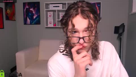 Snapshot of kevi_sunn chatting on 10-01-25, 09:26 kevi here online show from 10-01-25, 09:26