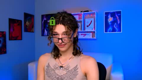 Snapshot of kevi_sunn chatting on 10-10-25, 09:08 kevi here online show from 10-10-25, 09:08