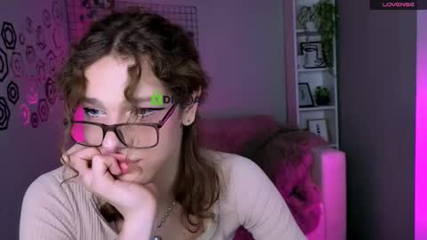 Snapshot of kevi_sunn chatting on 11-05-25, 08:53 kevi here online show from 11-05-25, 08:53