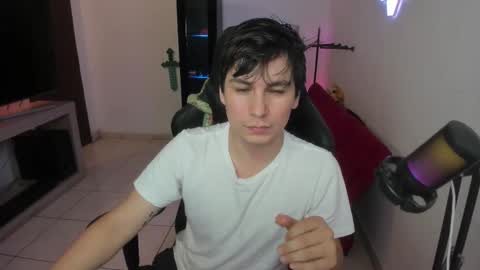 Snapshot of kevin873s chatting on 09-23-25, 11:30 Kevin online show from 09-23-25, 11:30