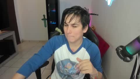 Snapshot of kevin873s chatting on 09-25-25, 11:30 Kevin online show from 09-25-25, 11:30