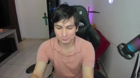 Snapshot of kevin873s chatting on 09-29-25, 11:31 Kevin online show from 09-29-25, 11:31