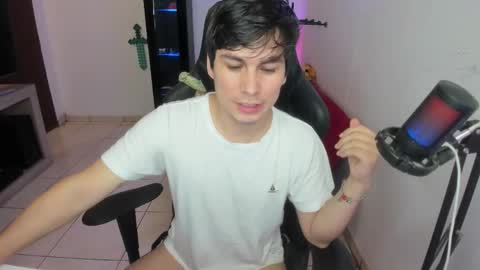 Snapshot of kevin873s chatting on 10-02-25, 11:34 Kevin online show from 10-02-25, 11:34