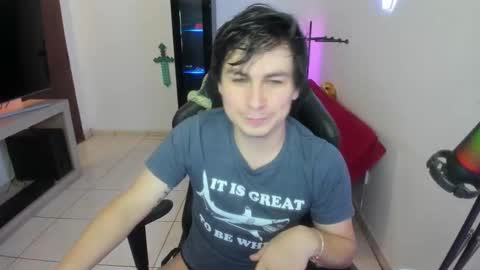 Snapshot of kevin873s chatting on 11-01-25, 11:29 Kevin online show from 11-01-25, 11:29