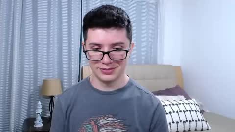 Snapshot of kevinhunts chatting on 03-05-26, 06:59 Kevin online show from 03-05-26, 06:59