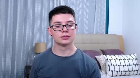 Snapshot of kevinhunts chatting on 03-12-26, 11:55 Kevin online show from 03-12-26, 11:55