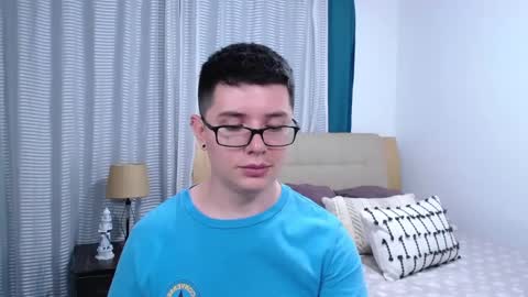 Snapshot of kevinhunts chatting on 03-14-26, 11:43 Kevin online show from 03-14-26, 11:43