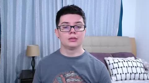 Snapshot of kevinhunts chatting on 03-24-26, 08:03 Kevin online show from 03-24-26, 08:03